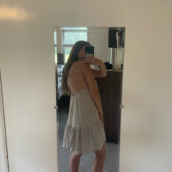 Aerie Summer Dress size Medium w open back - Picture 3 of 3